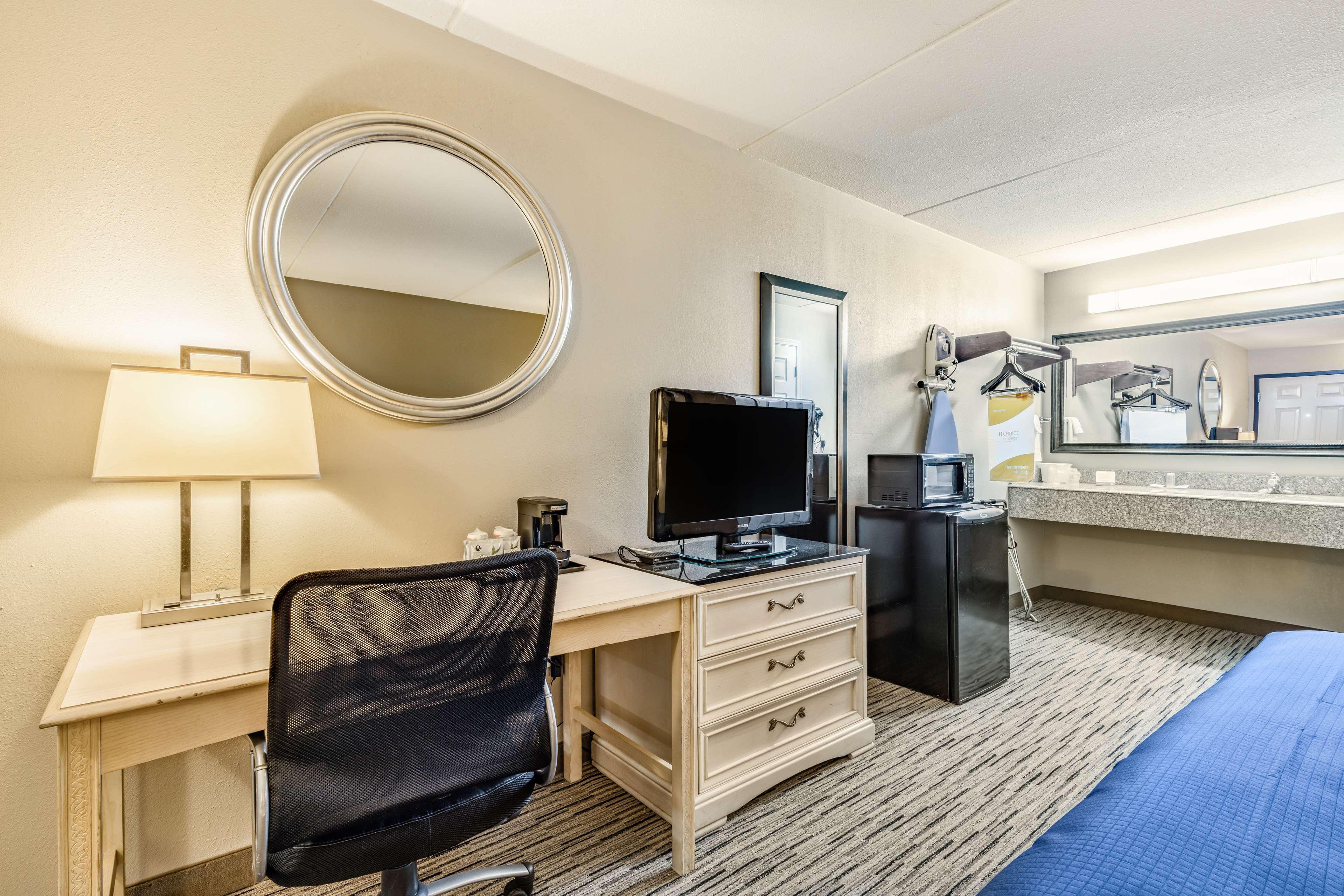 Best Western Premier Nyc Gateway Hotel North Bergen Extérieur photo