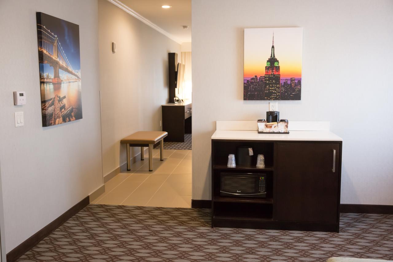 Best Western Premier Nyc Gateway Hotel North Bergen Extérieur photo